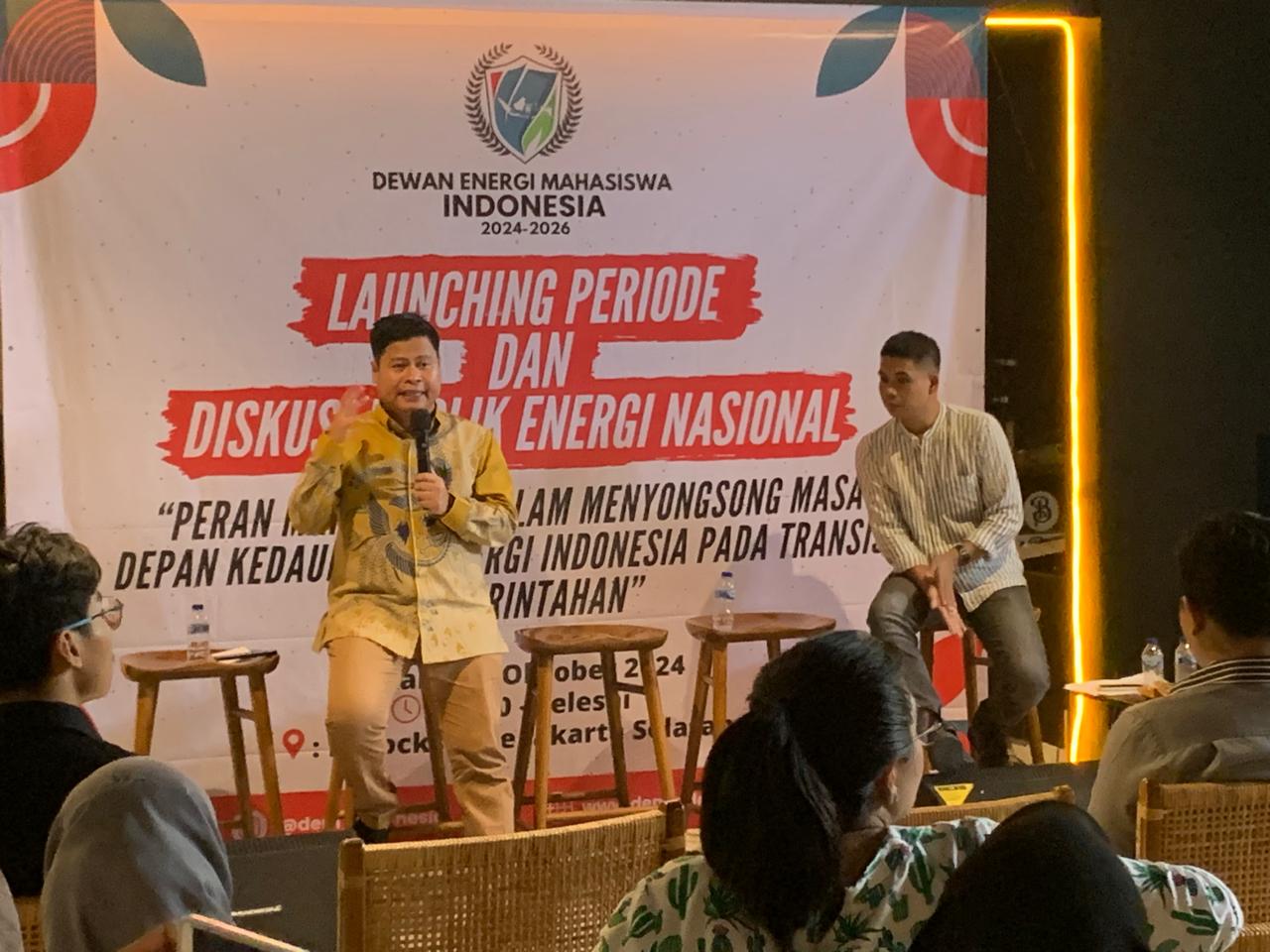 Diskusi Publik Energi Nasional: Peran Mahasiswa dalam Menyongsong Masa Depan Kedaulatan Energi Indonesia pada Transisi Pemerintahan
